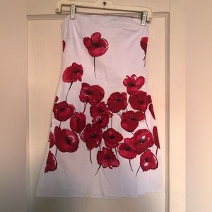 Body Central white strapless dress with red poppies. Back zipper. Size M